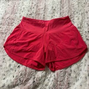 Lululemon Womens "Lipgloss" Size 4 Highrise Speedup Shorts